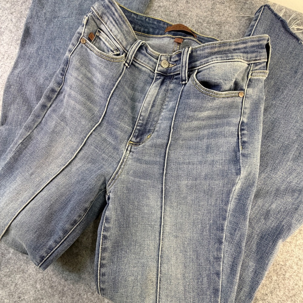 Judy Blue Los Angeles Flare Jeans Medium Wash Front Seam Raw Hem JB82687MD 5/27